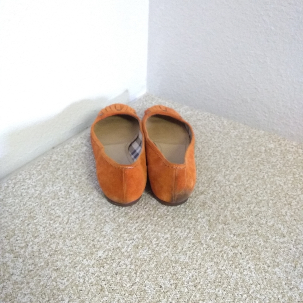 Burberry Orange Suede Flat Shoes - Picture 3 of 8